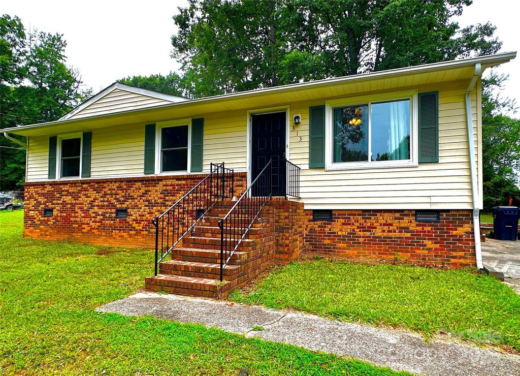 313 Willow Street, Stanley, NC 28164