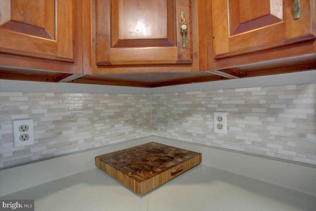 601 KITTATINNY DRIVE, Chambersburg, PA 17202