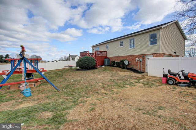 601 KITTATINNY DRIVE, Chambersburg, PA 17202