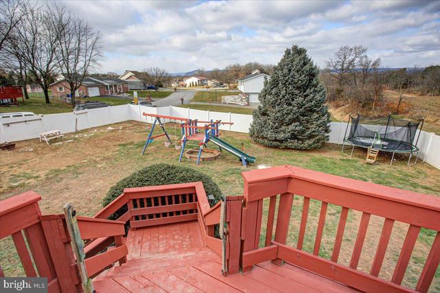 601 KITTATINNY DRIVE, Chambersburg, PA 17202