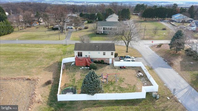 601 KITTATINNY DRIVE, Chambersburg, PA 17202