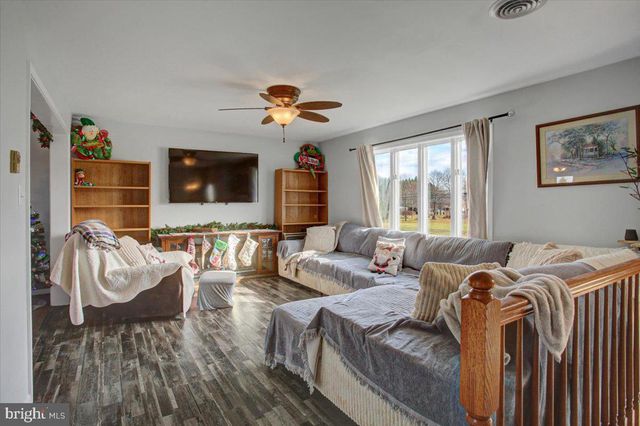 601 KITTATINNY DRIVE, Chambersburg, PA 17202