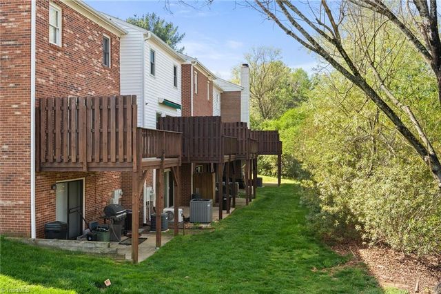 429 Herndon Drive, Winston-salem, NC 27104