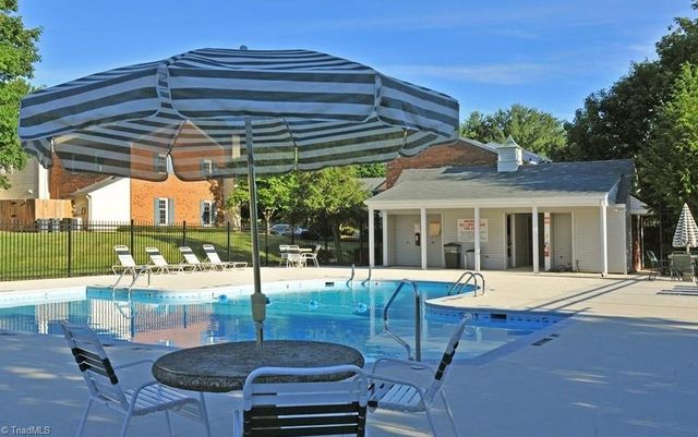 429 Herndon Drive, Winston-salem, NC 27104