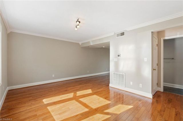 429 Herndon Drive, Winston-salem, NC 27104