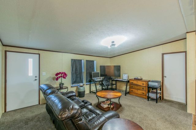 142 Lillie Valley Road, Waco, TX 76705