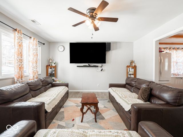 631 Memorial Drive, Beech Grove, IN 46107