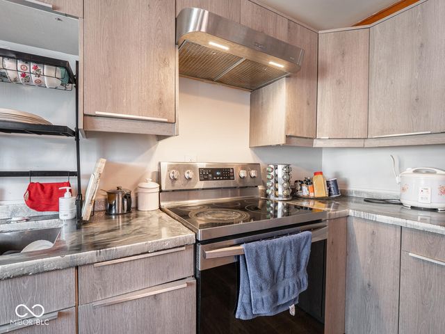 631 Memorial Drive, Beech Grove, IN 46107