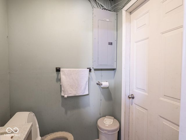 631 Memorial Drive, Beech Grove, IN 46107