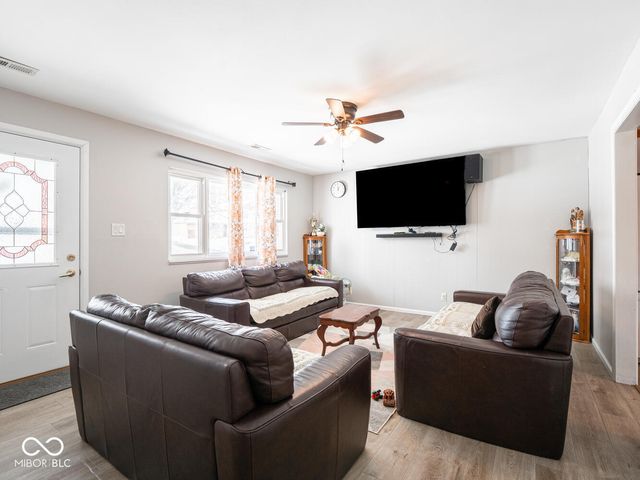 631 Memorial Drive, Beech Grove, IN 46107