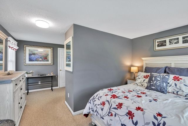 3 Harness Dr, Falmouth, MA 02536