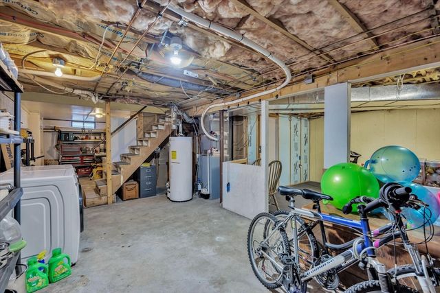 3 Harness Dr, Falmouth, MA 02536