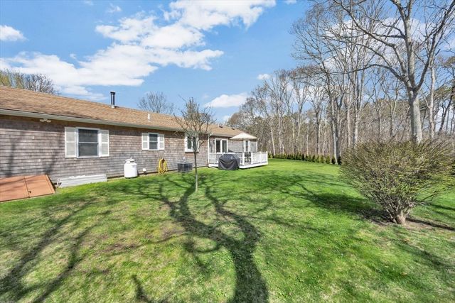 3 Harness Dr, Falmouth, MA 02536