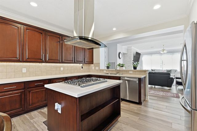 1527 Orchard Park Drive, Houston, TX 77077