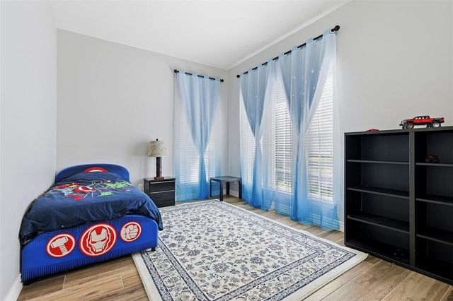 1527 Orchard Park Drive, Houston, TX 77077