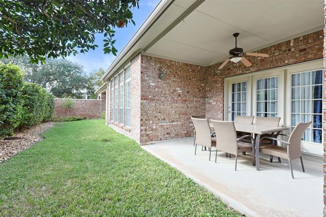 1527 Orchard Park Drive, Houston, TX 77077