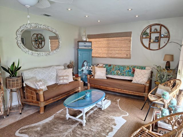 217 SE 2nd Avenue, Boynton Beach, FL 33435