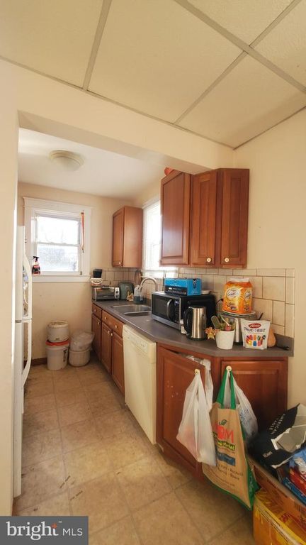 Image 17 of property listing at 3202 GARDEN AVE, Baltimore, MD 21227