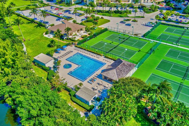 100 OCEAN TRAIL Way 305, Jupiter, FL 33477