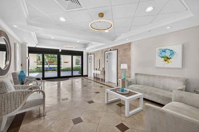 100 OCEAN TRAIL Way 305, Jupiter, FL 33477