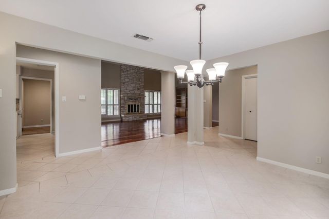 6200 Rain Creek PKWY, Austin, TX 78759