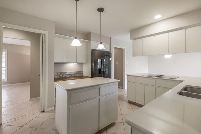 6200 Rain Creek PKWY, Austin, TX 78759