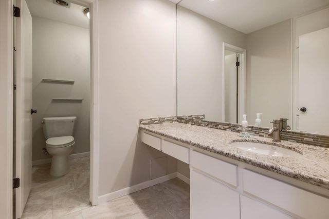 6200 Rain Creek PKWY, Austin, TX 78759