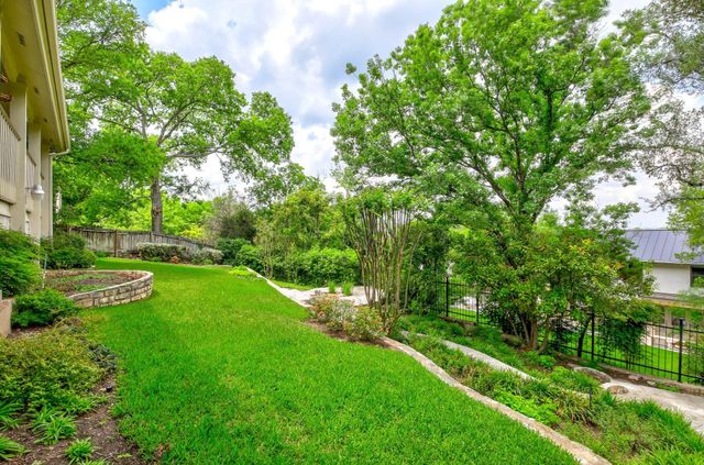 6200 Rain Creek PKWY, Austin, TX 78759
