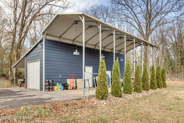 219 Wood Rd, Lyndon, KY 40222