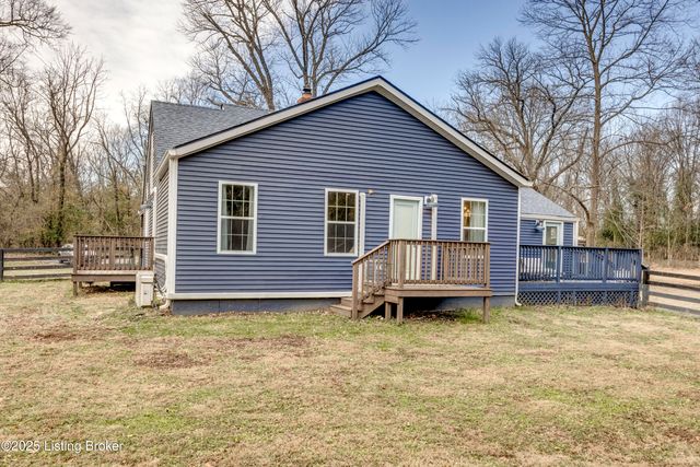219 Wood Rd, Lyndon, KY 40222