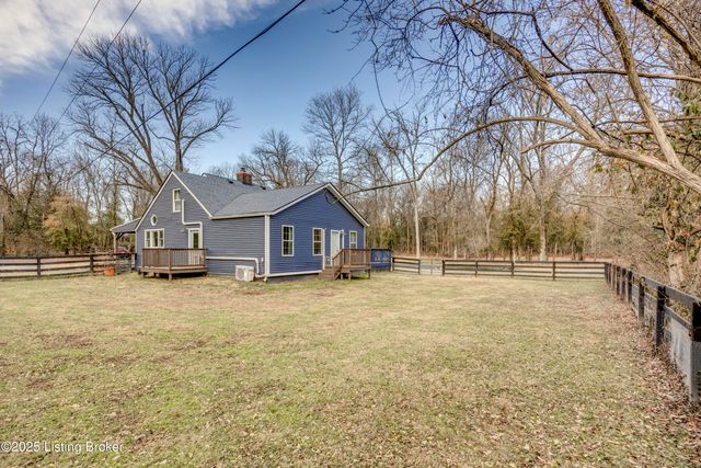 219 Wood Rd, Lyndon, KY 40222