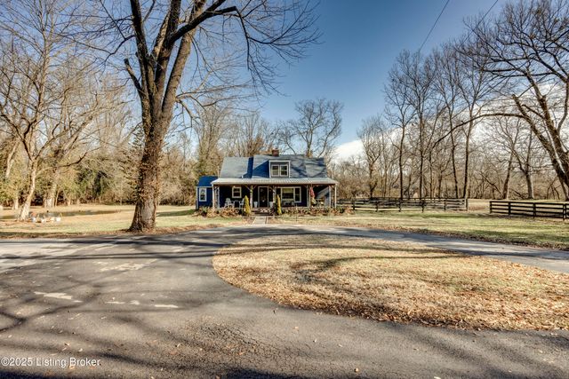 219 Wood Rd, Lyndon, KY 40222