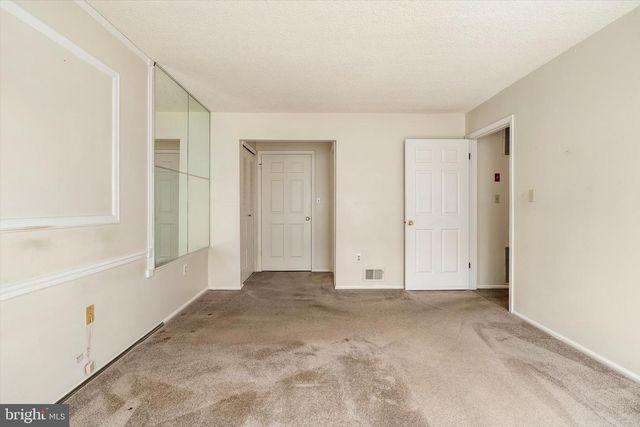 41 CHEVERNY CT, Hamilton, NJ 08619