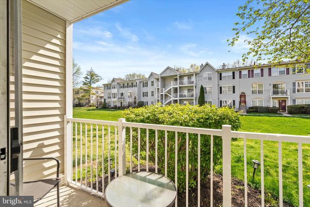 41 CHEVERNY CT, Hamilton, NJ 08619