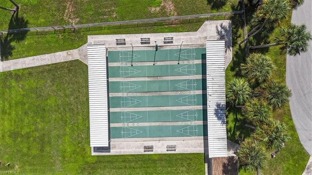 32 Sonderhen DR, Naples, FL 34114