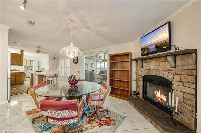 32 Sonderhen DR, Naples, FL 34114