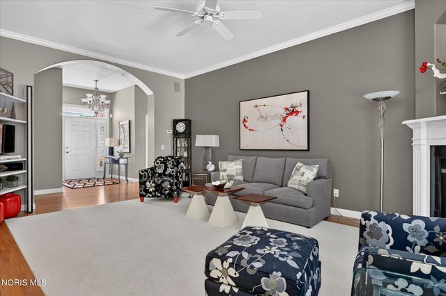 3915 Deer Valley Lane, Maumee, OH 43537