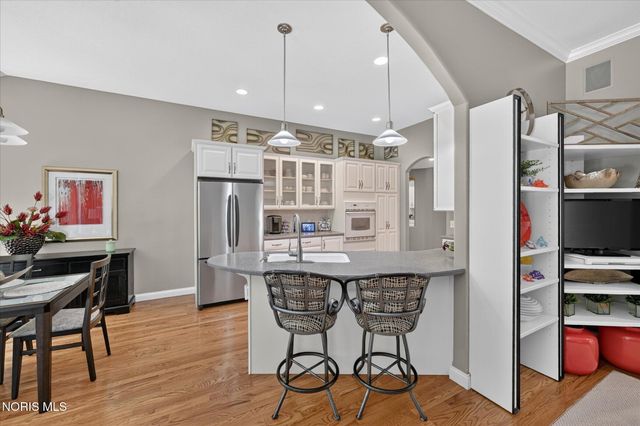 3915 Deer Valley Lane, Maumee, OH 43537