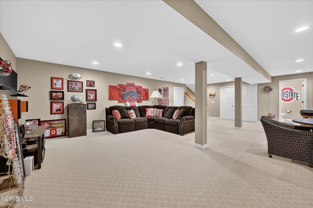 3915 Deer Valley Lane, Maumee, OH 43537