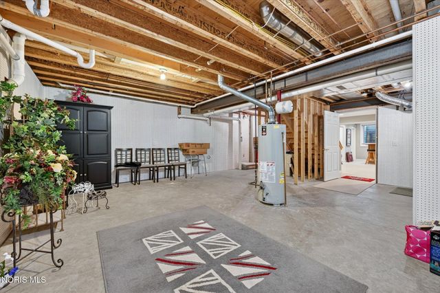 3915 Deer Valley Lane, Maumee, OH 43537