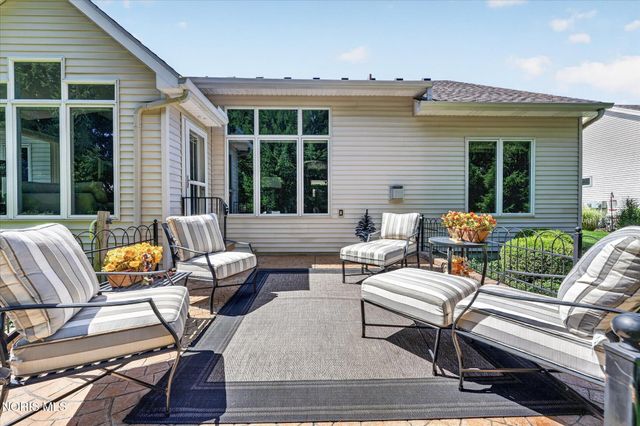3915 Deer Valley Lane, Maumee, OH 43537