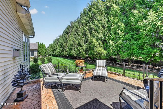 3915 Deer Valley Lane, Maumee, OH 43537