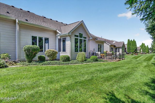 3915 Deer Valley Lane, Maumee, OH 43537