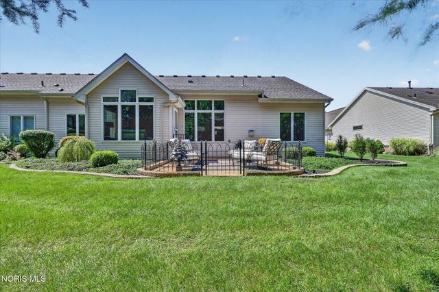 3915 Deer Valley Lane, Maumee, OH 43537