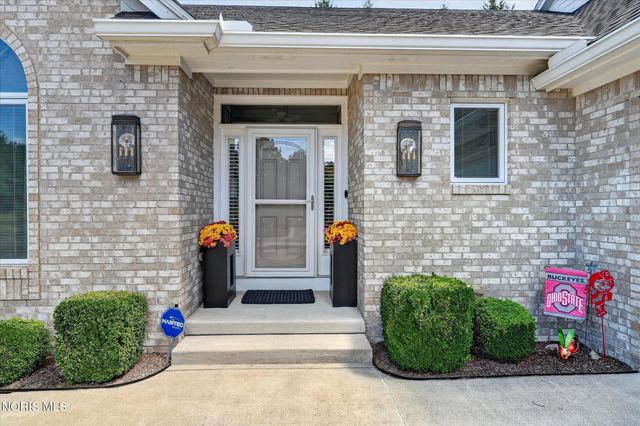 3915 Deer Valley Lane, Maumee, OH 43537