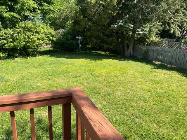 198 Lori CIR, Newport News, VA 23602