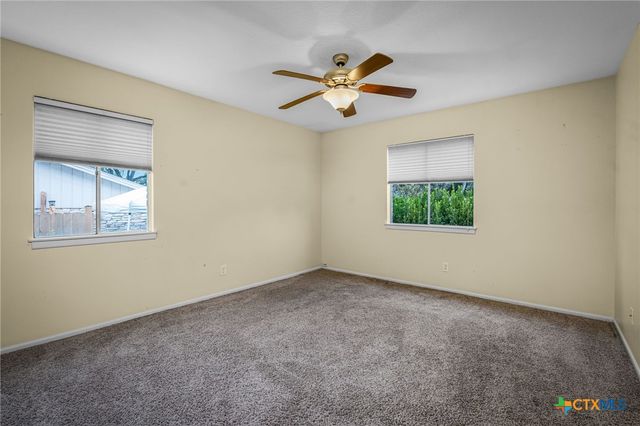 960 Twin Oaks Drive, New Braunfels, TX 78130