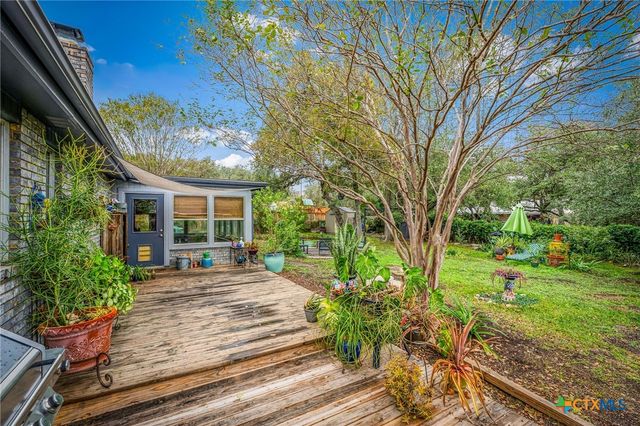 960 Twin Oaks Drive, New Braunfels, TX 78130