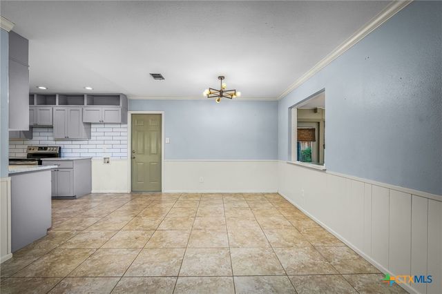 960 Twin Oaks Drive, New Braunfels, TX 78130