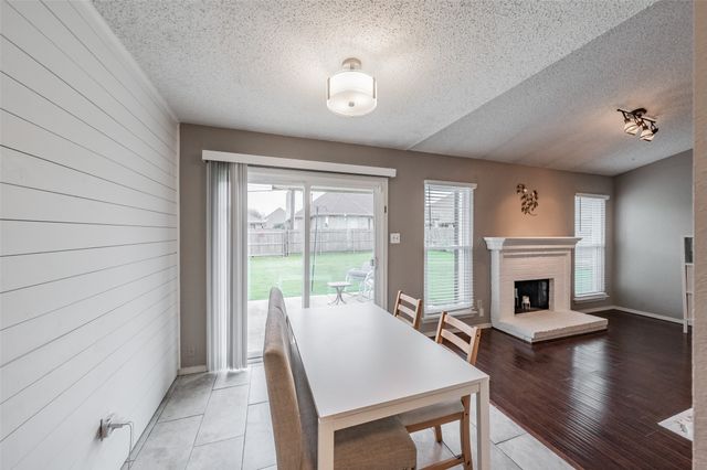 3808 Glengate Drive, Arlington, TX 76016